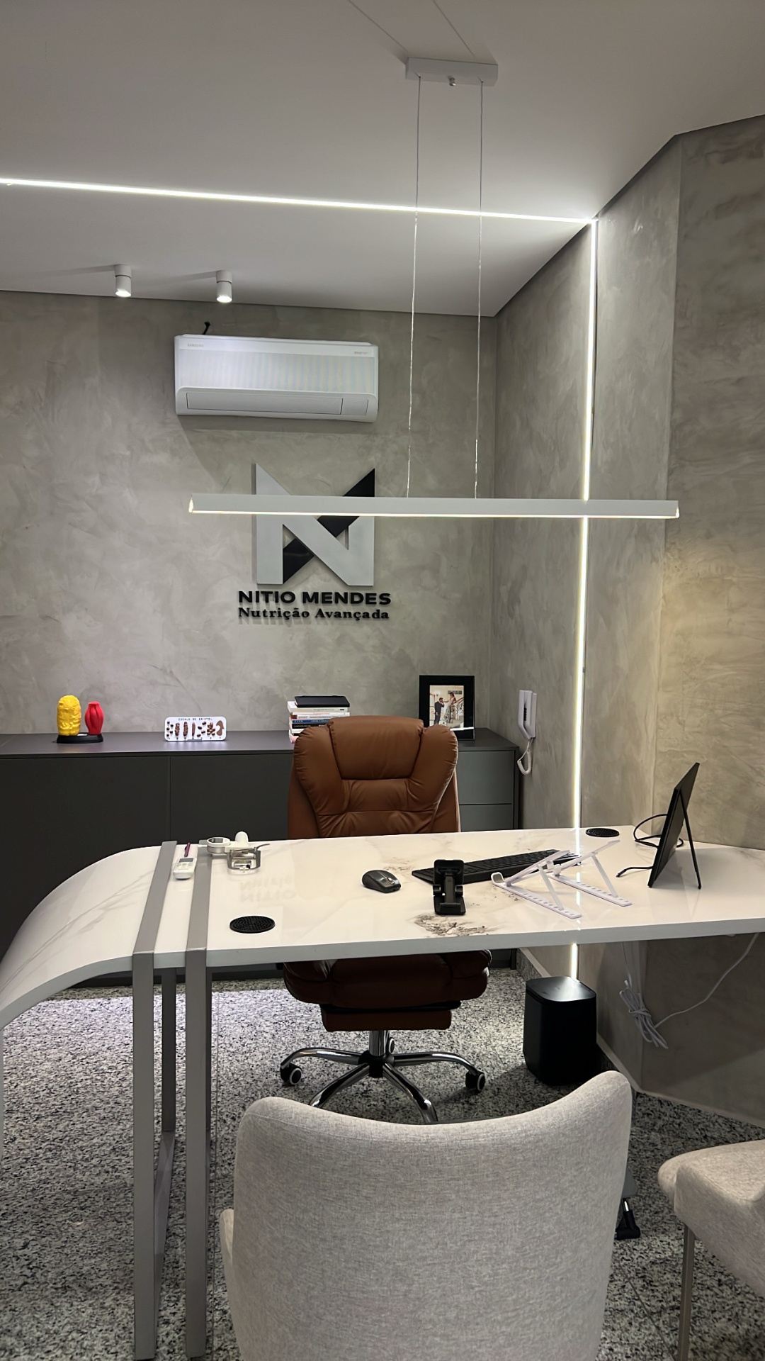 Sala de atendimento do consultório Nítio Mendes